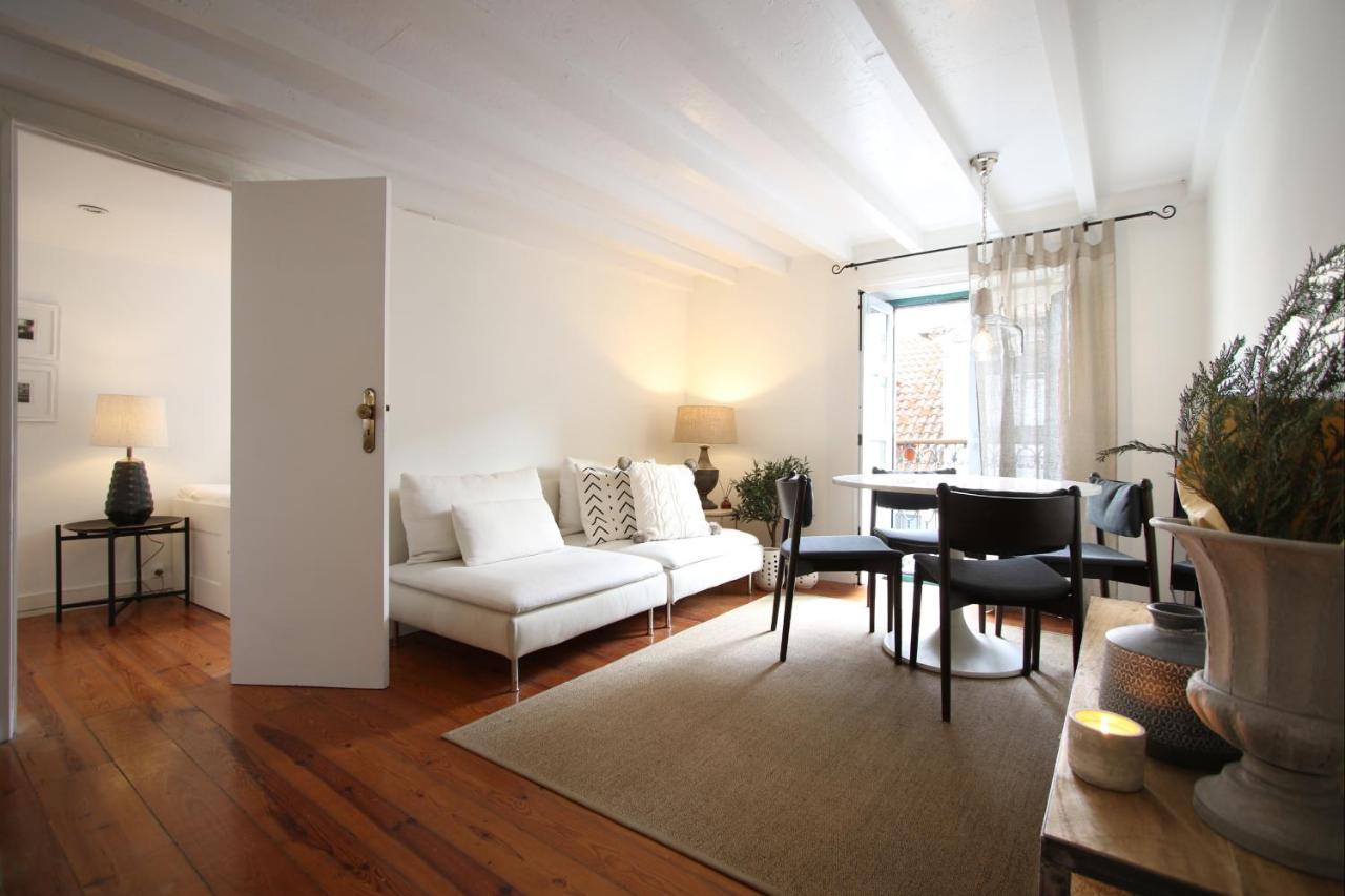 Ferienwohnung Chic Urban Retreat At Downtown With Balcony & Views Lissabon Exterior foto